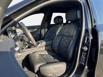 BMW 740d xDrive M Sport Inno Sky Lounge Standhg B&W