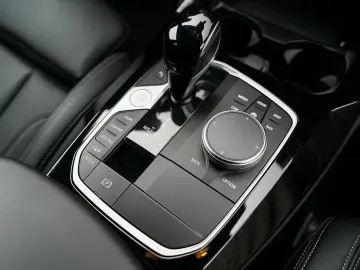 BMW X4 xDrive20i M-Sport AHK PANO ACC KoZg HuD Laser