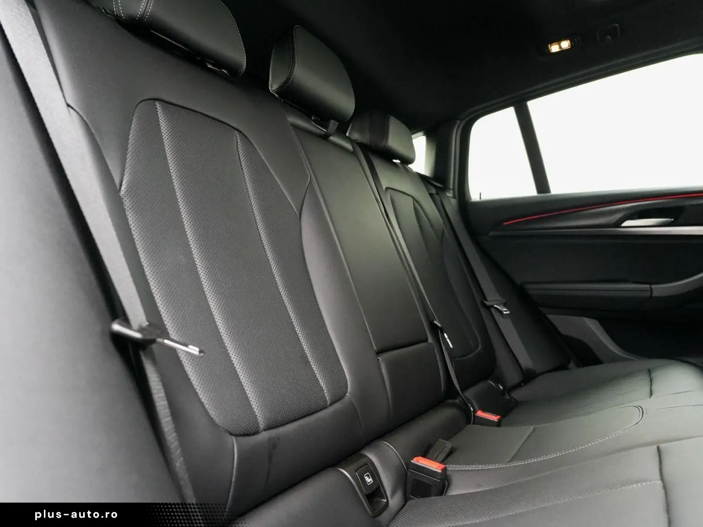 BMW X4 xDrive20i M-Sport AHK PANO ACC KoZg HuD Laser