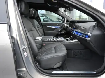 BMW 750e xDrive M-Sport  SHADOW EXEC.DRIVE INTEGRAL