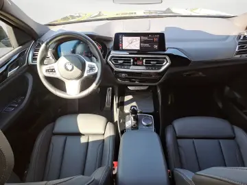 BMW X4 xDrive20i AT M Sportpaket Aktive Geschw. AHK