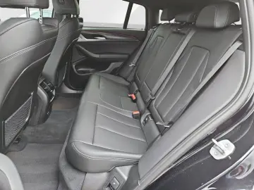 BMW X4 xDrive20i Live Cockpit Plus   M SPORT Paket