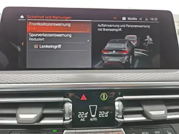 BMW X4 xDrive20i Live Cockpit Plus   M SPORT Paket