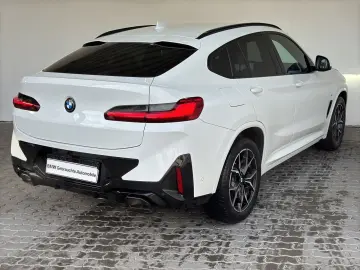 BMW X4 xDrive30d MSport Navi.LED.Standhz.AHK.ACC.RFK