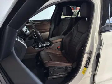 BMW X4 xDrive30d MSport Navi.LED.Standhz.AHK.ACC.RFK