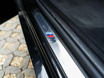 BMW X4 xDrive20d M-Sport AHK PANO ACC Laser HuD KoZg