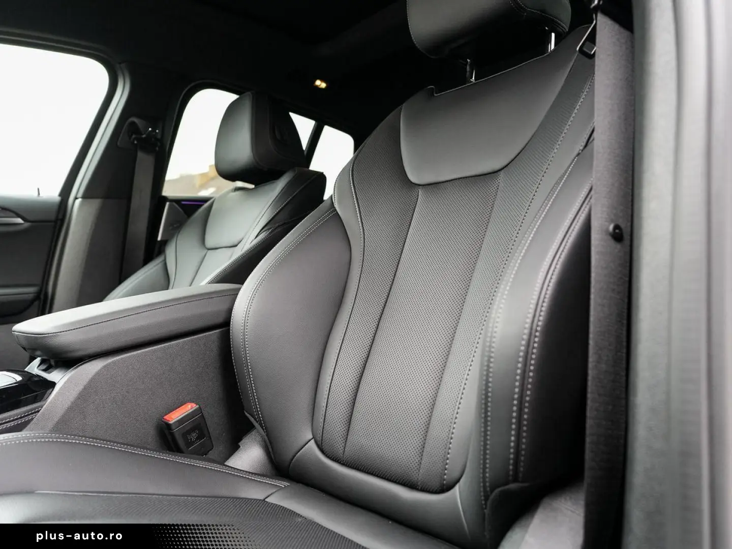 BMW X4 xDrive20d M-Sport AHK PANO ACC Laser HuD KoZg