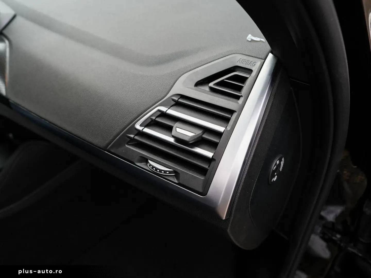 BMW X4 xDrive20d M-Sport AHK PANO ACC Laser HuD KoZg