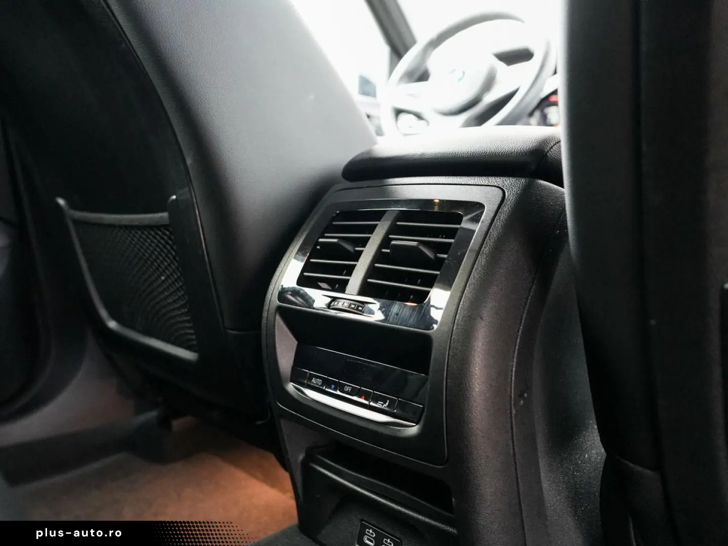 BMW X4 xDrive20d M-Sport AHK PANO ACC Laser HuD KoZg