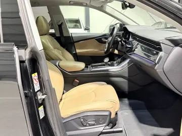 Audi Q8 55 TFSIe Ventilatie B&O Trapa Headup Pneumatic