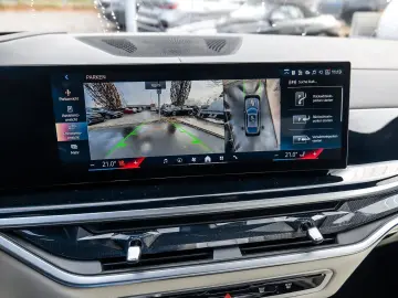 BMW X6 xDrive30d M Sport HUD PANO RFK NAVI Standh. L