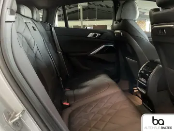 BMW X6 xDrive 30d M Sport 22  Pano HK DrivPro Luft A