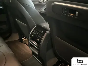 BMW X6 xDrive 30d M Sport 22  Pano HK DrivPro Luft A
