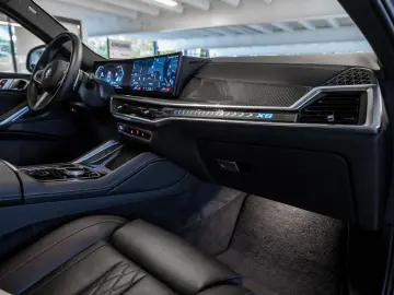 BMW X6 xDrive 30d M Sport PANO AHK LED STANDHZ NAVI