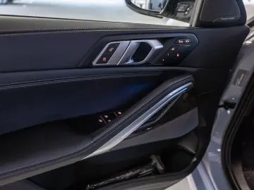 BMW X6 xDrive 30d M Sport PANO AHK LED STANDHZ NAVI