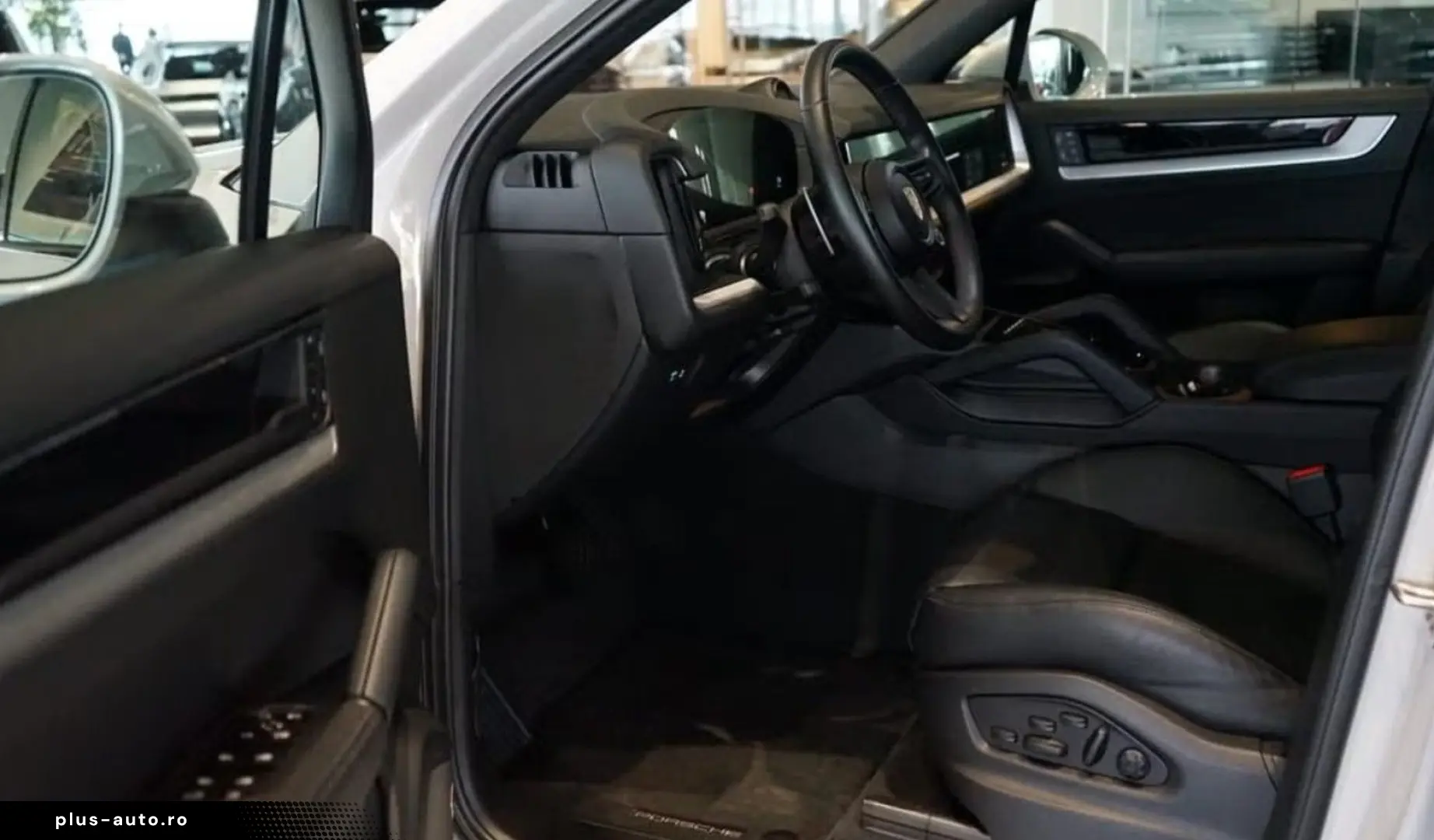 PORSCHE Cayenne E-Hybrid Beifahrer-Display