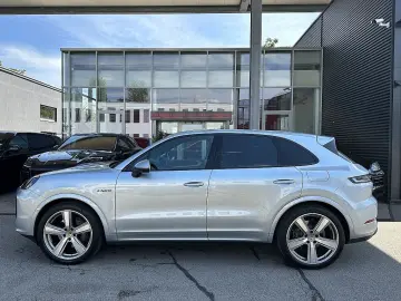 PORSCHE Cayenne III E-Hybrid PHEV 21 8 kWh Aut.