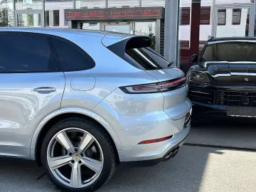 PORSCHE Cayenne III E-Hybrid PHEV 21 8 kWh Aut.