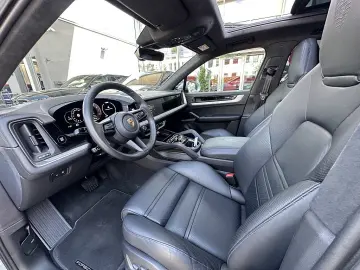 PORSCHE Cayenne III E-Hybrid PHEV 21 8 kWh Aut.