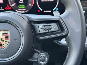 PORSCHE Cayenne III E-Hybrid PHEV 21 8 kWh Aut.