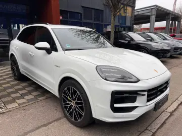 PORSCHE Cayenne S E-Hybrid Sport Design · PDCC · Inno