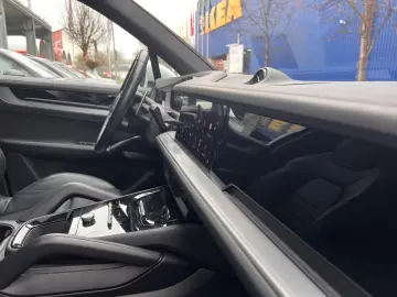 PORSCHE Cayenne S E-Hybrid Sport Design · PDCC · Inno