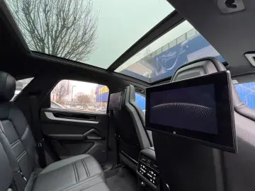 PORSCHE Cayenne S E-Hybrid Sport Design · PDCC · Inno