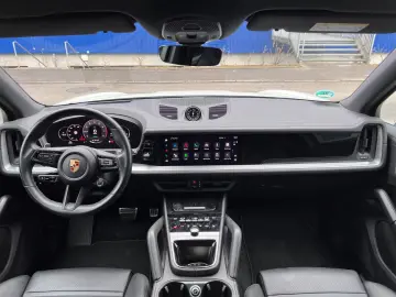 PORSCHE Cayenne S E-Hybrid Sport Design · PDCC · Inno