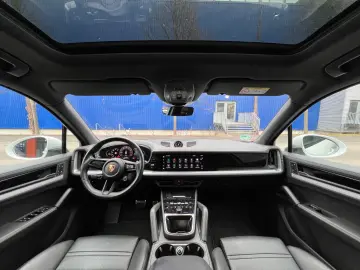 PORSCHE Cayenne S E-Hybrid Sport Design · PDCC · Inno