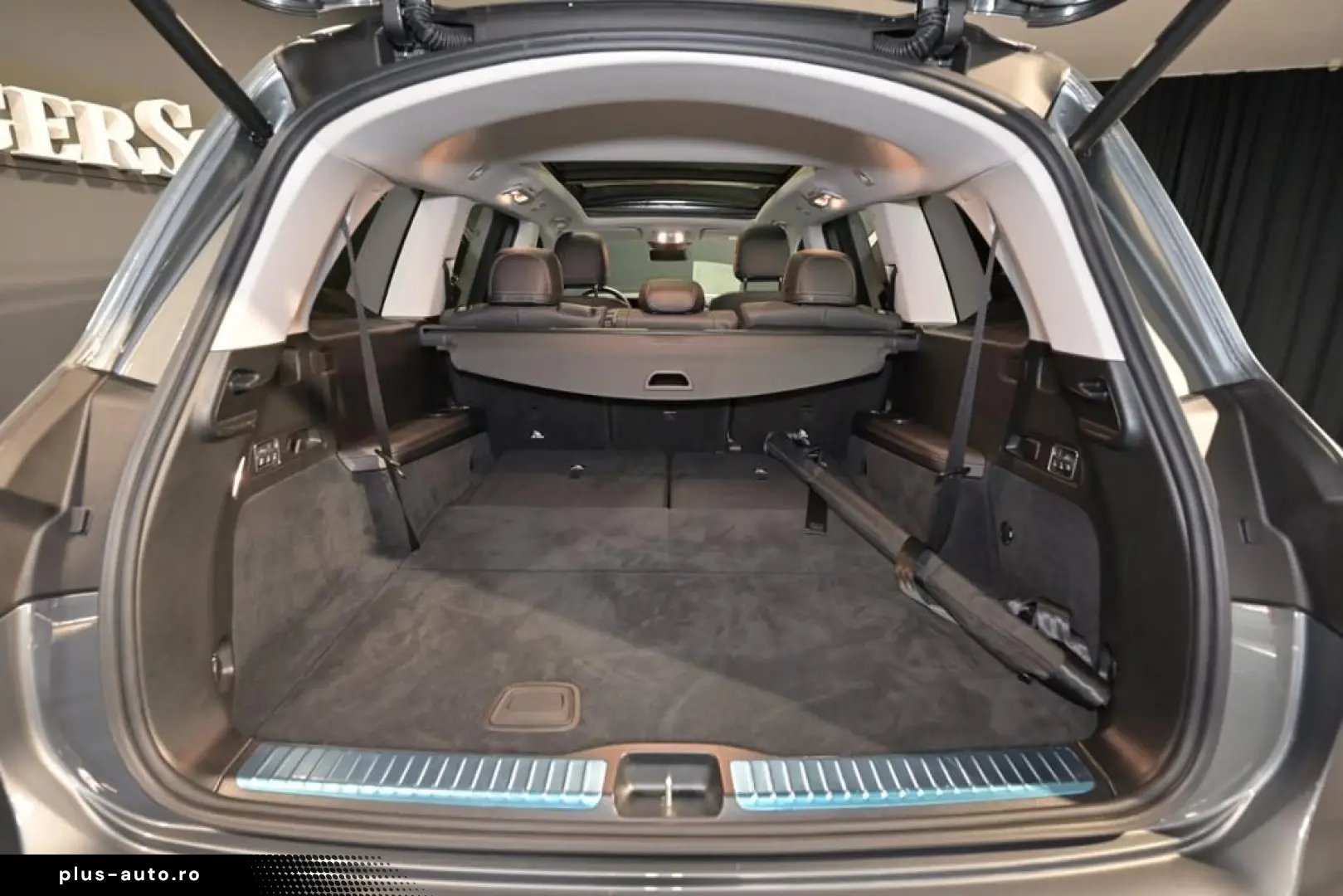 MERCEDES-BENZ GLS 350 d 4M AMG MULTIB. SOUND DISTRO PANO AHK