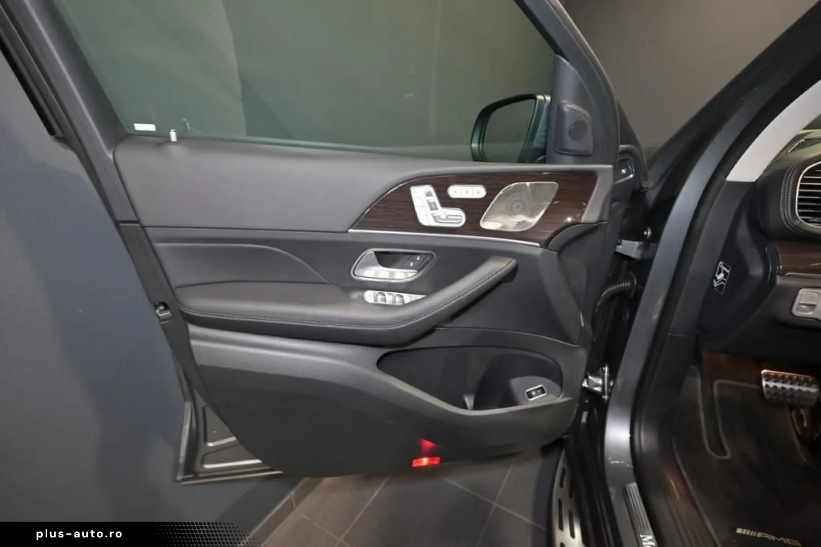 MERCEDES-BENZ GLS 350 d 4M AMG MULTIB. SOUND DISTRO PANO AHK