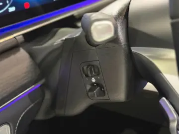 MERCEDES-BENZ GLS 350d 4Matic Memory Pano Burmester