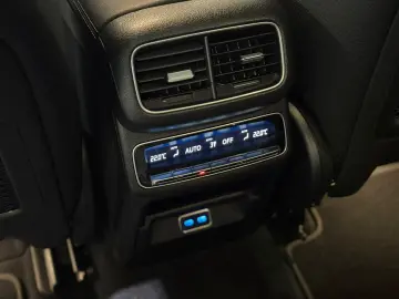 MERCEDES-BENZ GLS 350d 4Matic Memory Pano Burmester