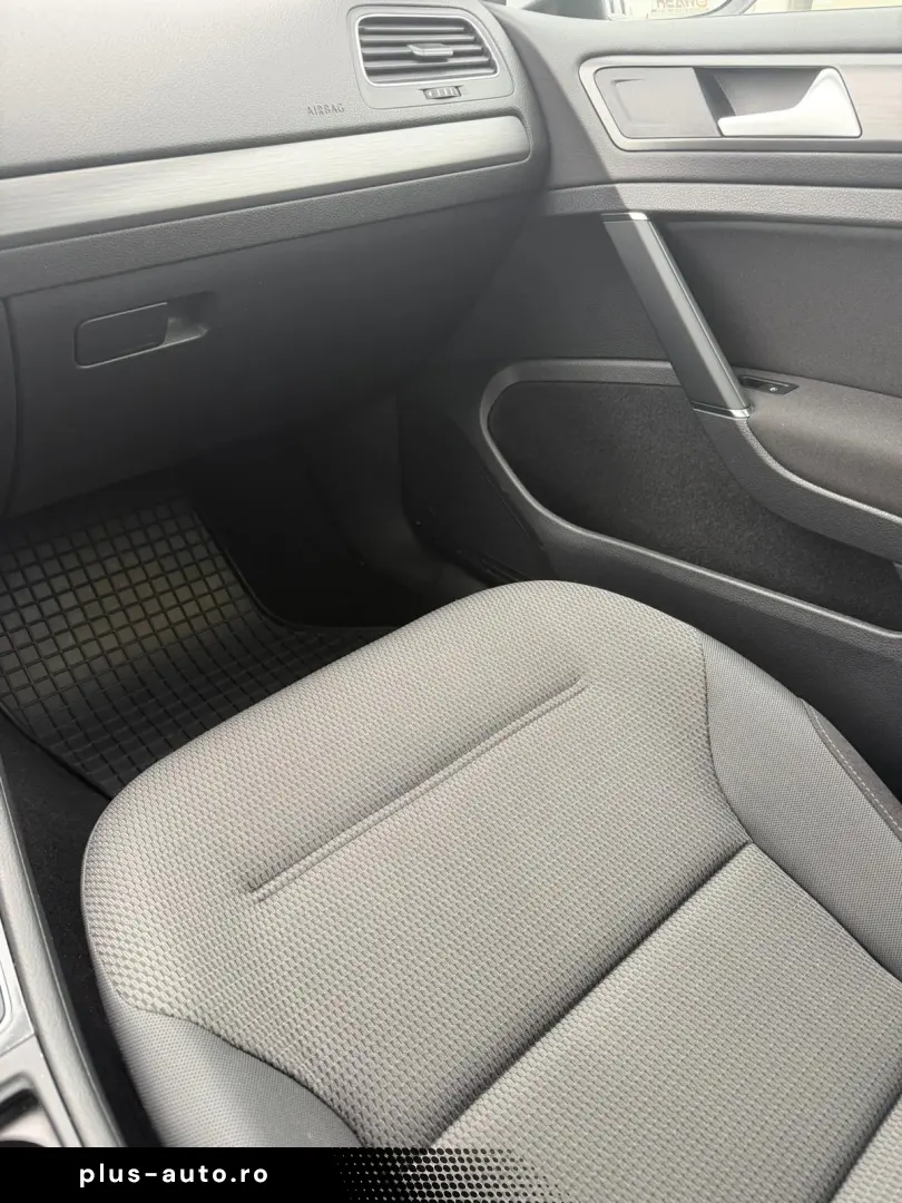 Volkswagen GOLF Hatchback 2020