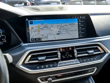 BMW X5 xDrive45e HUD AHK RFK NAVI LED Laser PDC V H