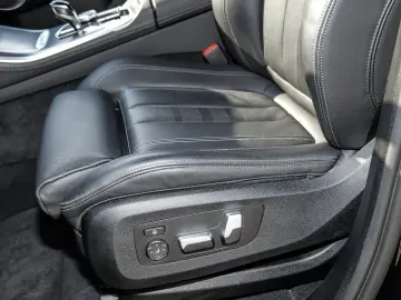 BMW X5 xDrive45e HUD AHK RFK NAVI LED Laser PDC V H