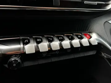 Peugeot 3008 Gen-Ii-2016