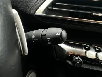 Peugeot 3008 Gen-Ii-2016