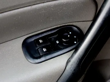 Renault Kangoo BE-BOP 1.6 Benzina 106CP 2009 12 Euro 4