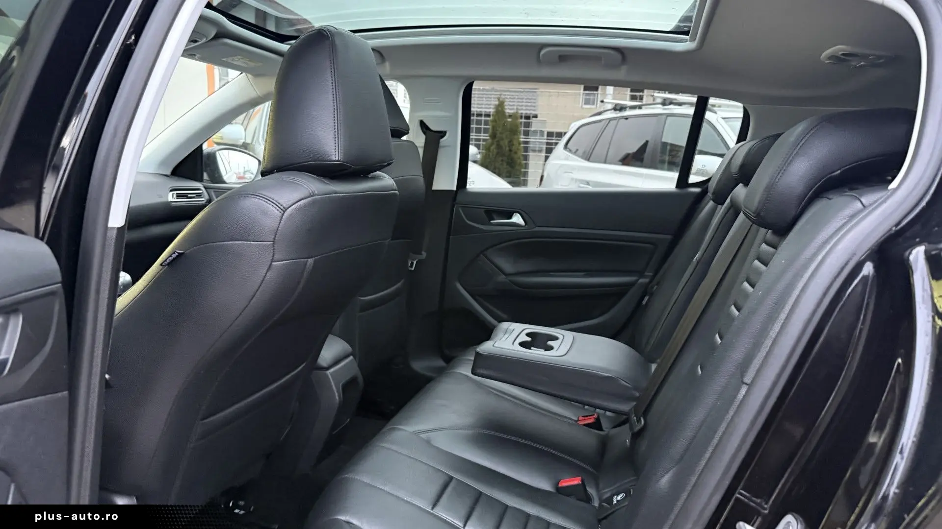 Peugeot 308 1.6 Diesel 120CP 2015 12 Euro 6