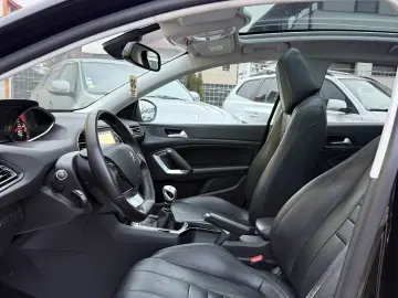 Peugeot 308 1.6 Diesel 120CP 2015 12 Euro 6