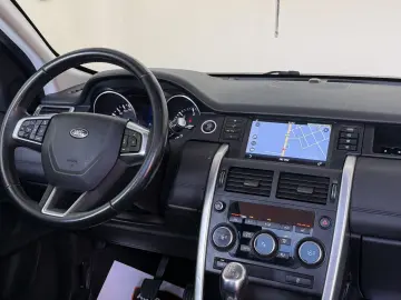 Land-Rover Discovery-Sport