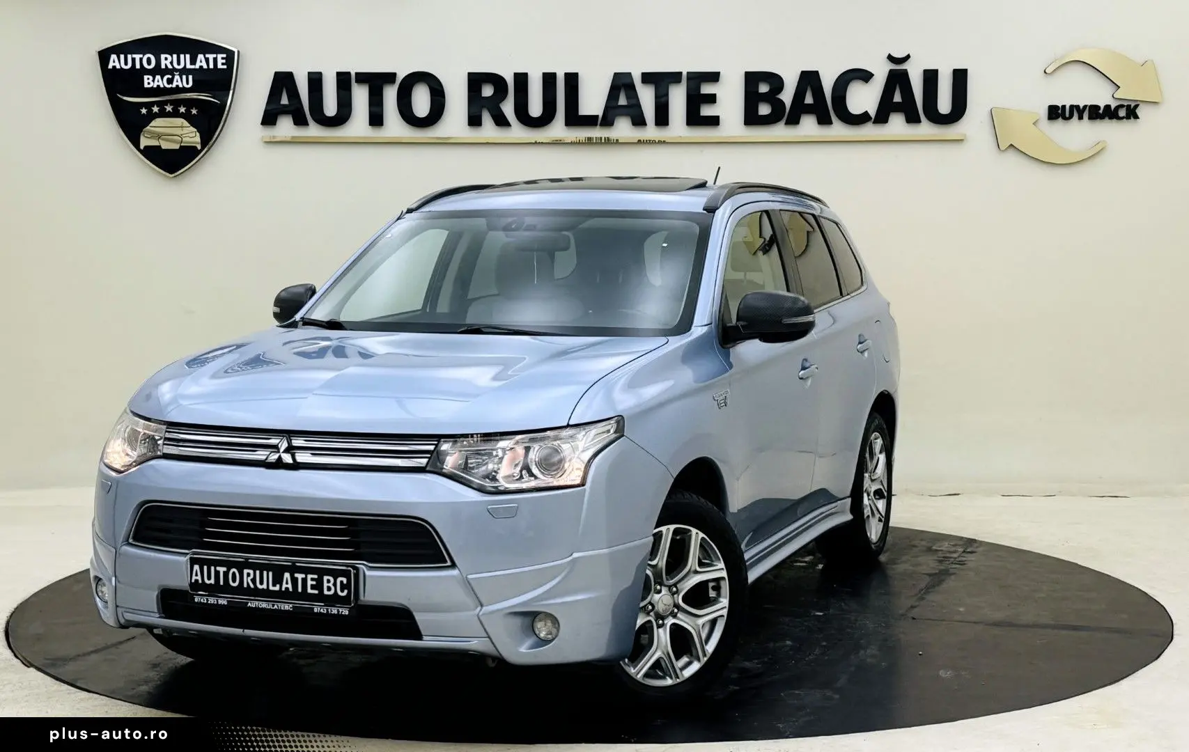 Mitsubishi Outlander 2.0 Plug-In Hybrid 4x4 200CP Automata 2