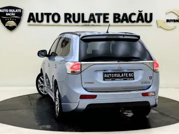 Mitsubishi Outlander 2.0 Plug-In Hybrid 4x4 200CP Automata 2