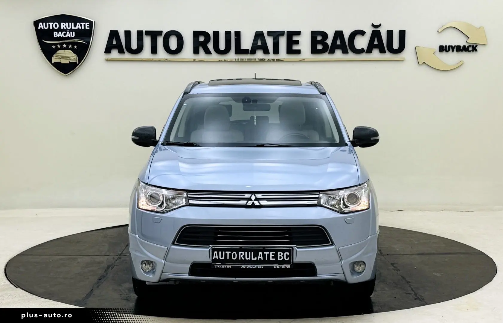 Mitsubishi Outlander 2.0 Plug-In Hybrid 4x4 200CP Automata 2