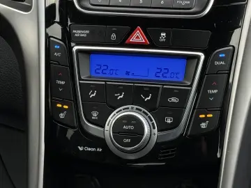 Hyundai i30 1.6 CRDi 110CP 2012 11 Euro 5