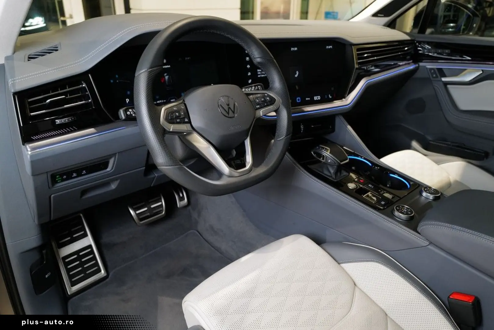 VW Touareg 3.0TDI R-Line Black Style Pano StdHz HuD