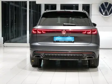 VW Touareg 3.0TDI R-Line Black Style Pano StdHz HuD