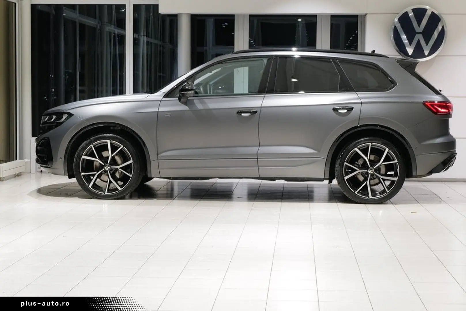 VW Touareg 3.0TDI R-Line Black Style Pano StdHz HuD
