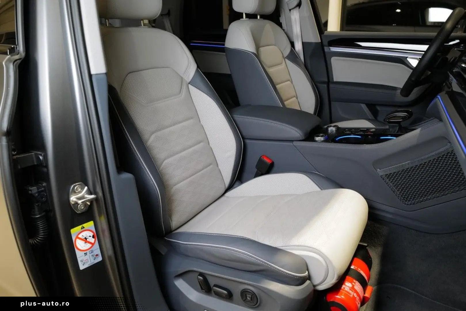 VW Touareg 3.0TDI R-Line Black Style Pano StdHz HuD